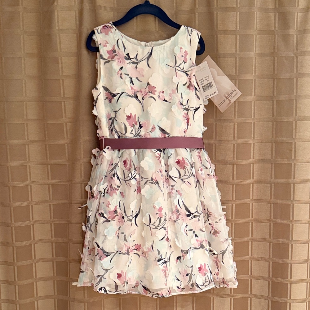 Beautiful NWT US Angels Floral Dress with Pink and White 💜🤍